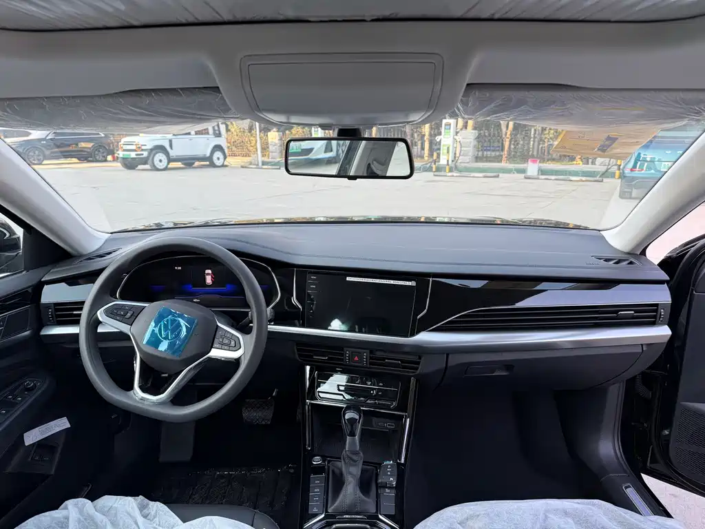 VOLKSWAGEN PASSAT NEW ENERGY