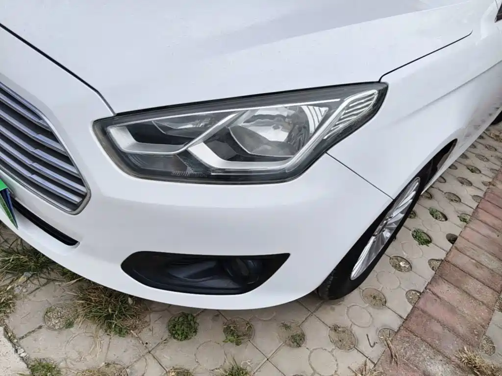 Ford Escort — миниатюра 24
