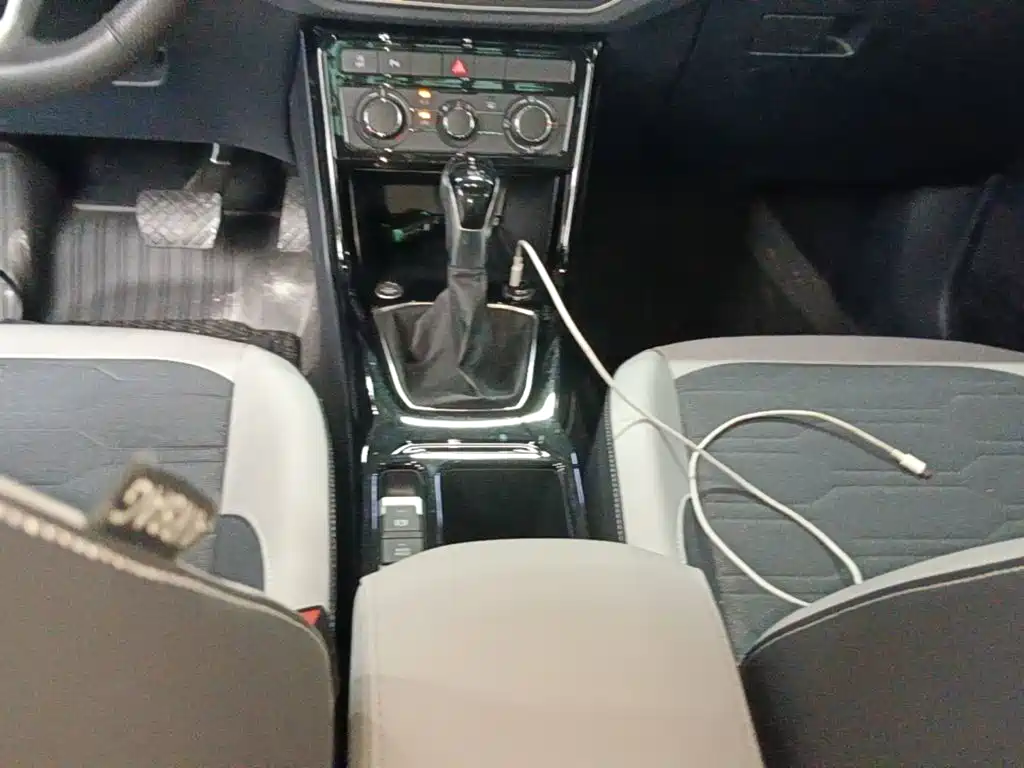 Volkswagen Tharu — миниатюра 14