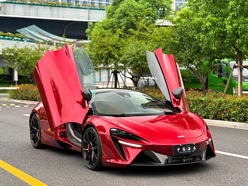 McLaren Artura — миниатюра 3