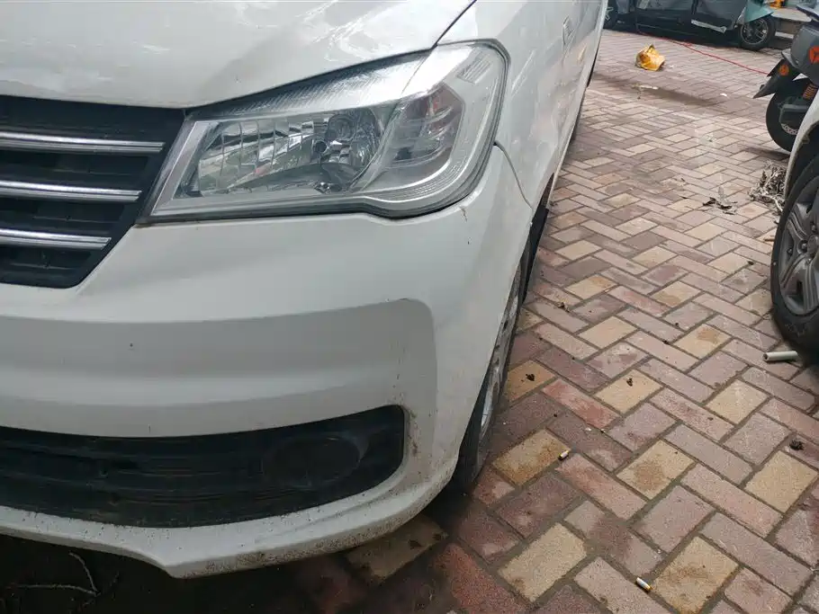 Dongfeng 330 2018 1.5L MT I DK15