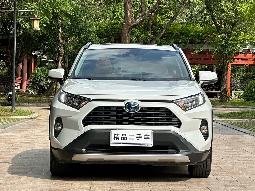 Toyota RAV4 — миниатюра 2