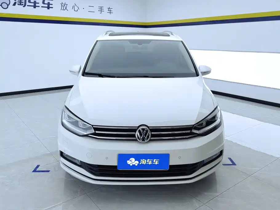 Volkswagen Touran — миниатюра 2