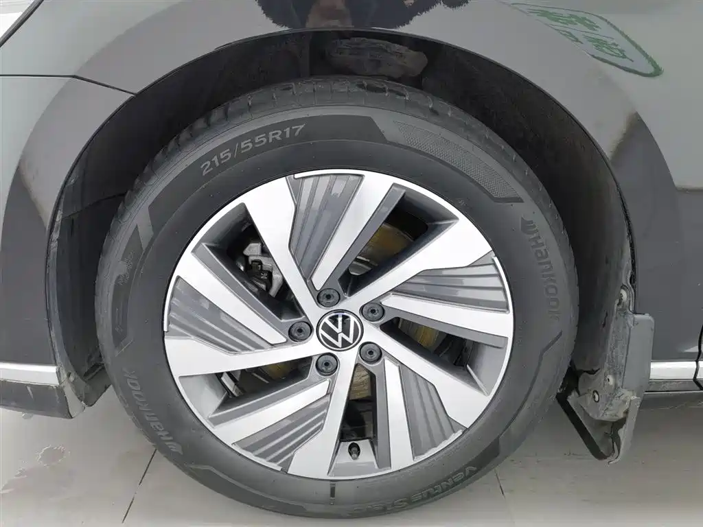 VOLKSWAGEN MAGOTAN GTE PLUG IN HYBRID