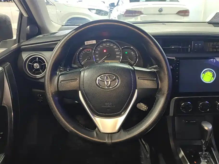 TOYOTA COROLLA