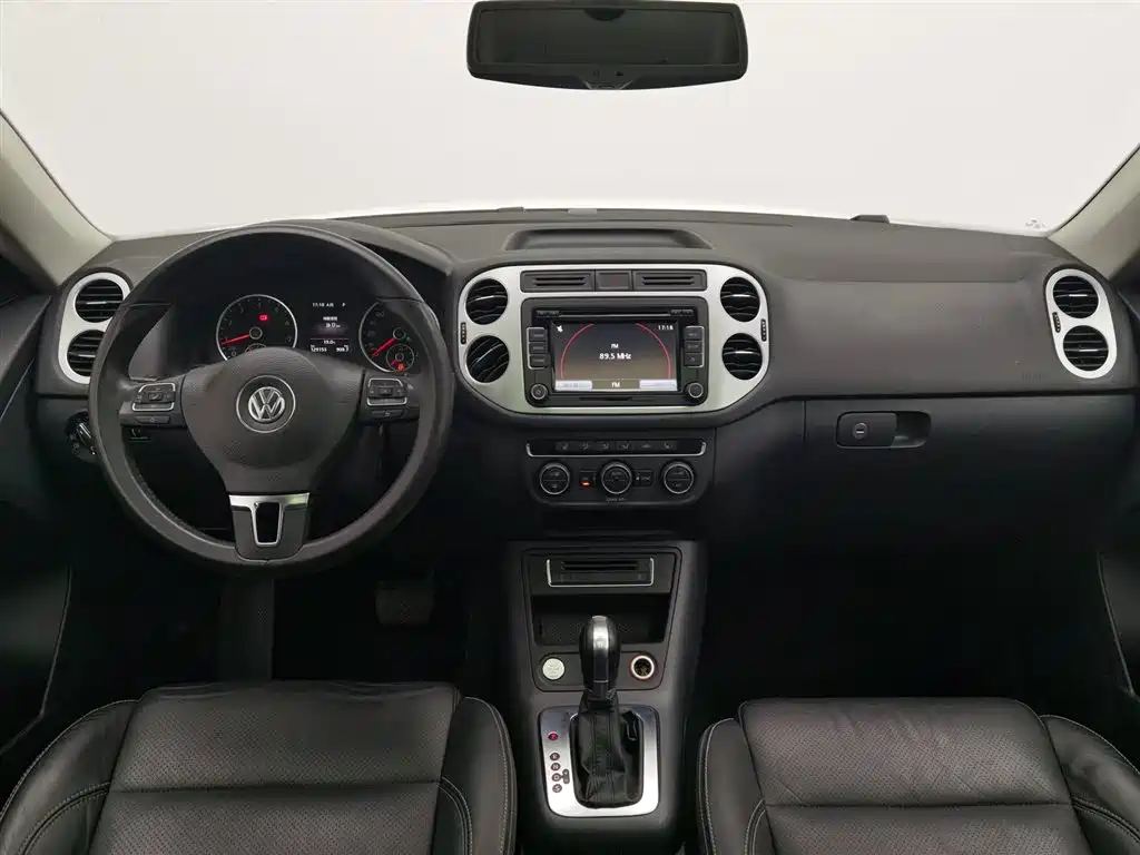 Volkswagen Tiguan 2016 300TSI AT Luxury