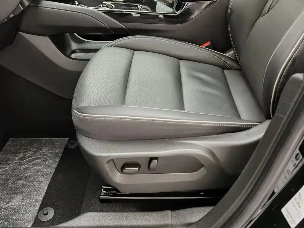 Buick Envision Plus — фотографии объявления, Фото 20