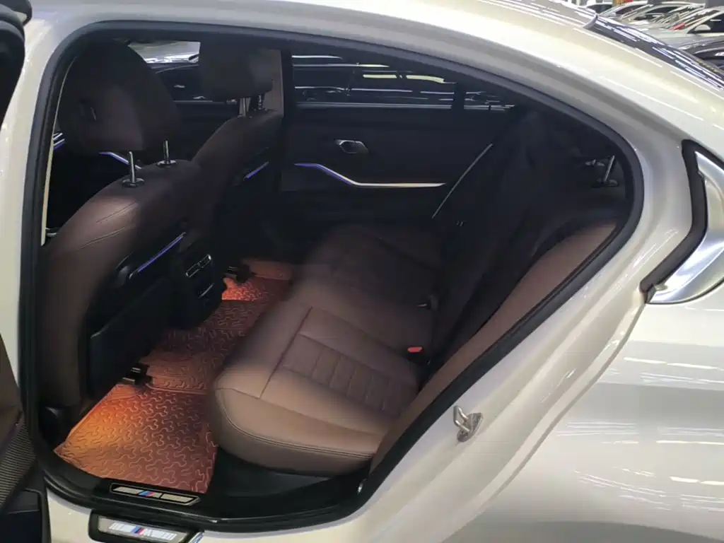 BMW 3 Series — миниатюра 17