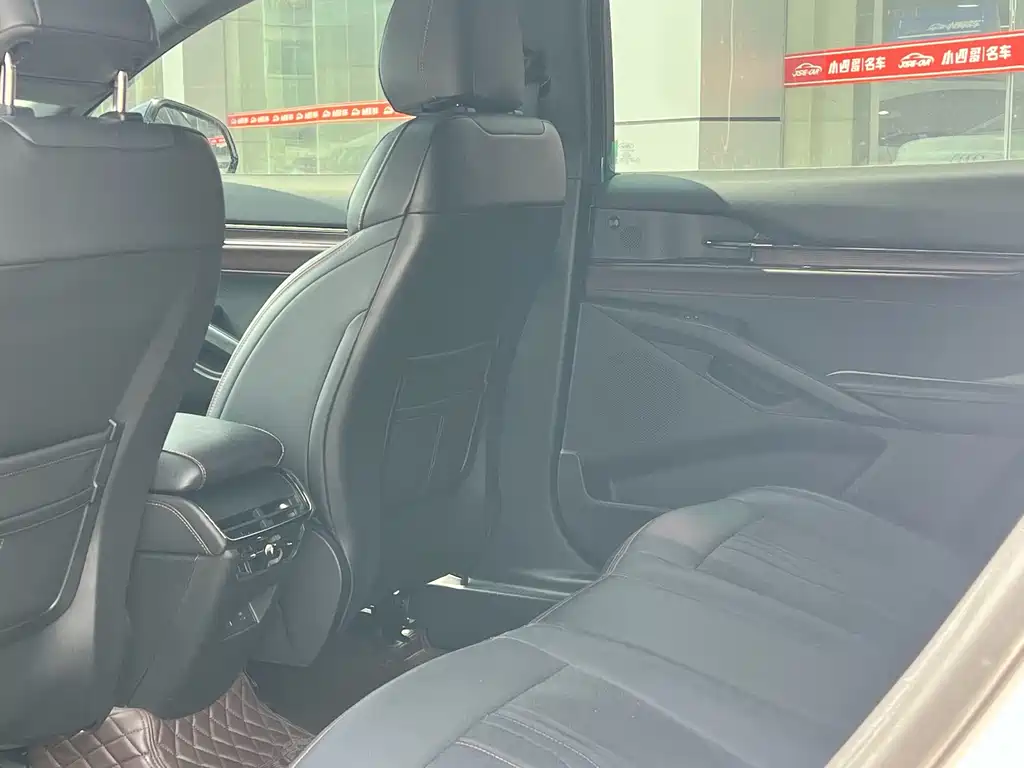 Ford Mondeo — миниатюра 7