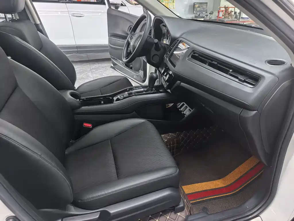 Honda Vezel 2022 1.5L CVT
