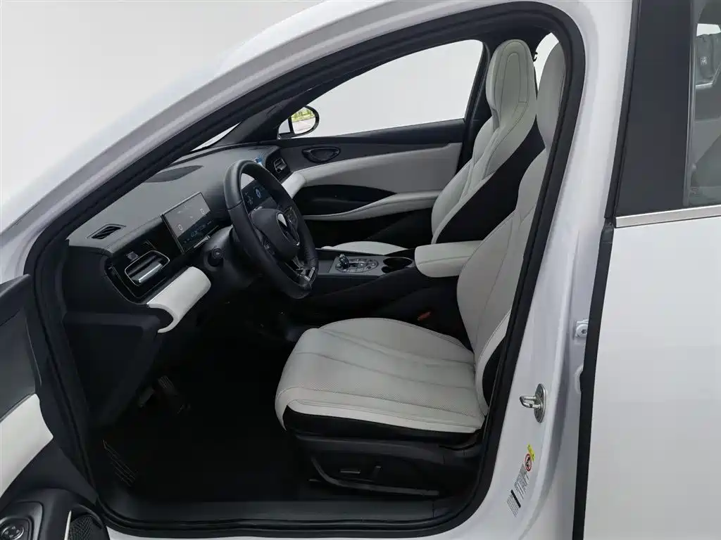 BYD Seal 06 06 2024 DM-i 120KM