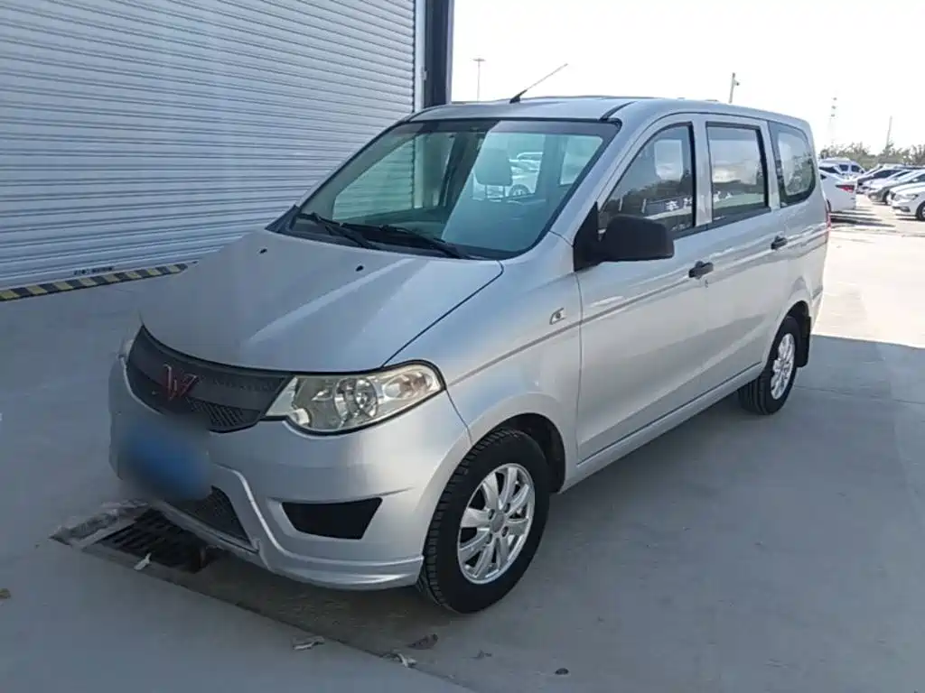 Wuling Hongguang — миниатюра 2