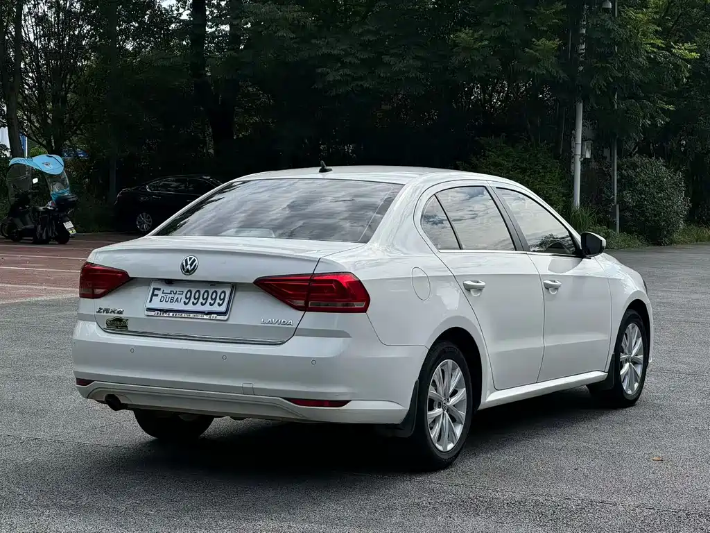 Volkswagen Lavida 2017 1.6L AT Comfort