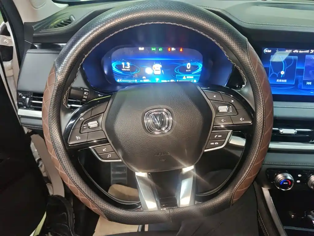Changan CS95 — миниатюра 11