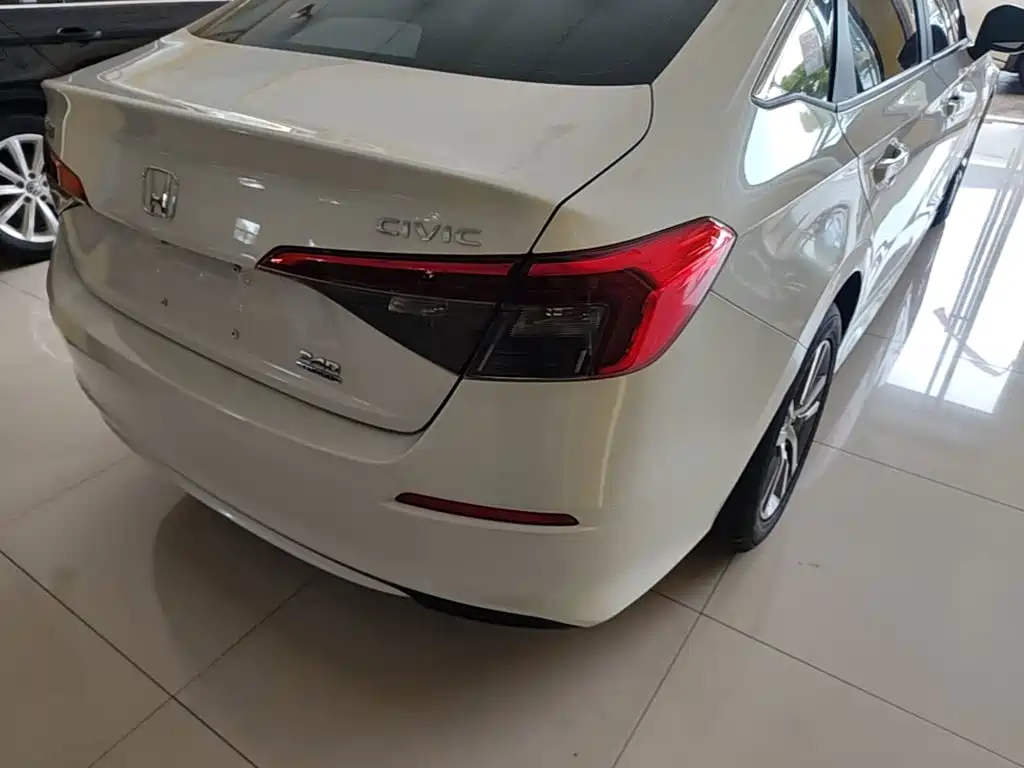 Honda Civic — миниатюра 8