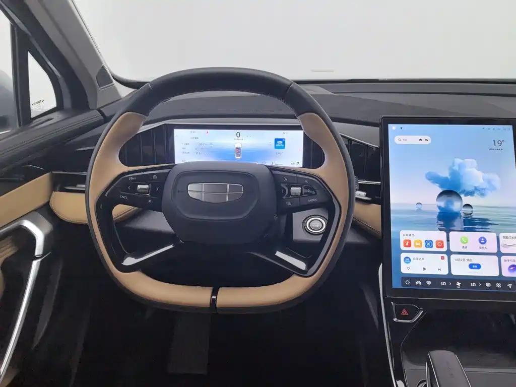 Geely Boyue L — миниатюра 11