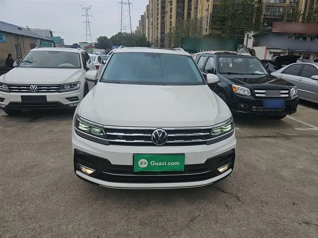 Volkswagen Tiguan L L 2021 330TSI AT R-Line Flagship
