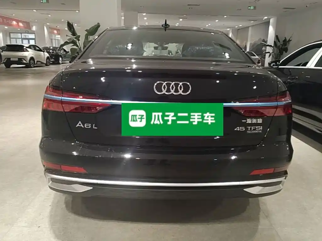 Audi A6L 2026 45 TFSI quattro