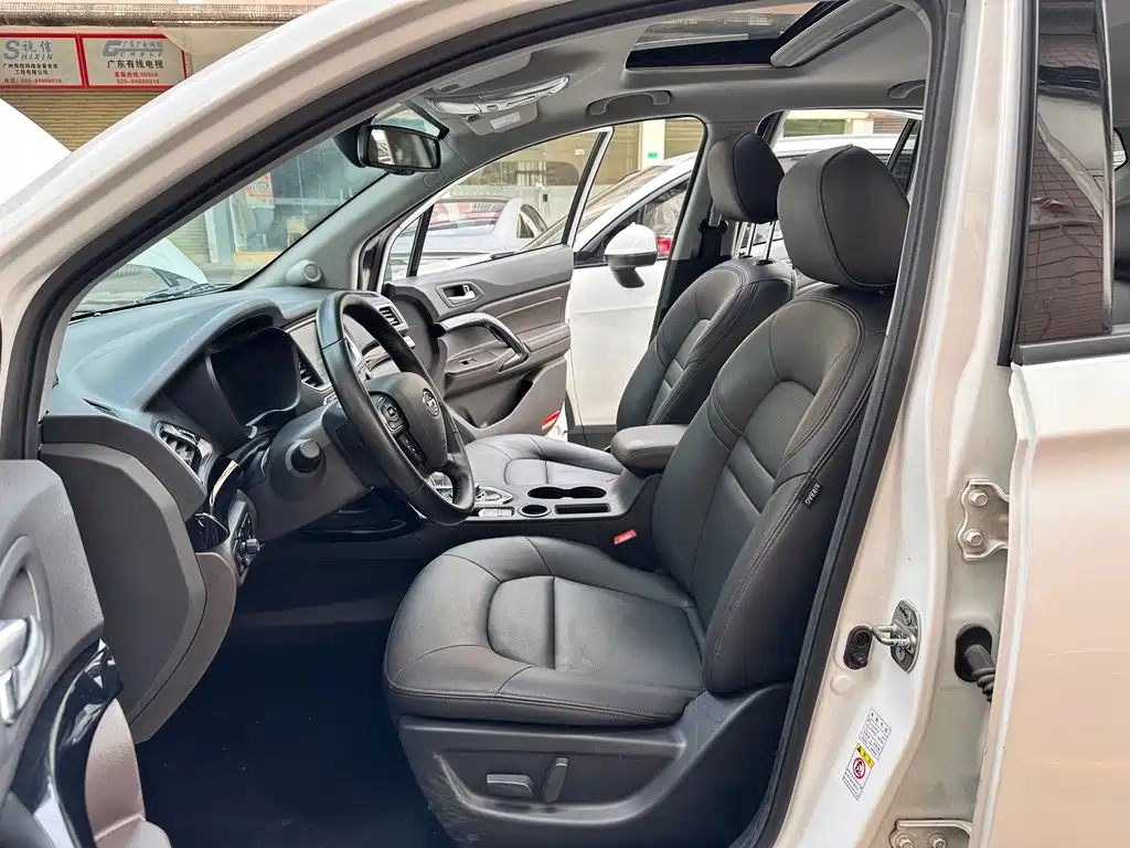 GAC Group GAC NE PHEV — миниатюра 9