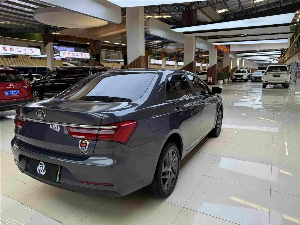 BYD Qin NEV — миниатюра 9