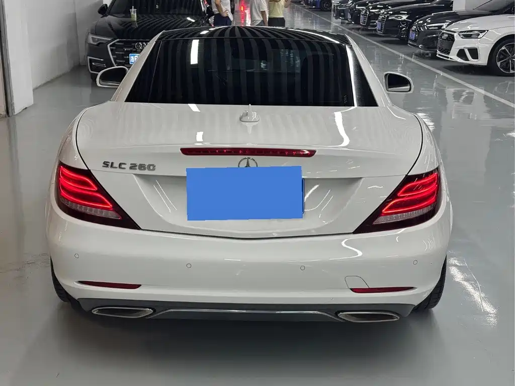 Mercedes-Benz SLC — миниатюра 8