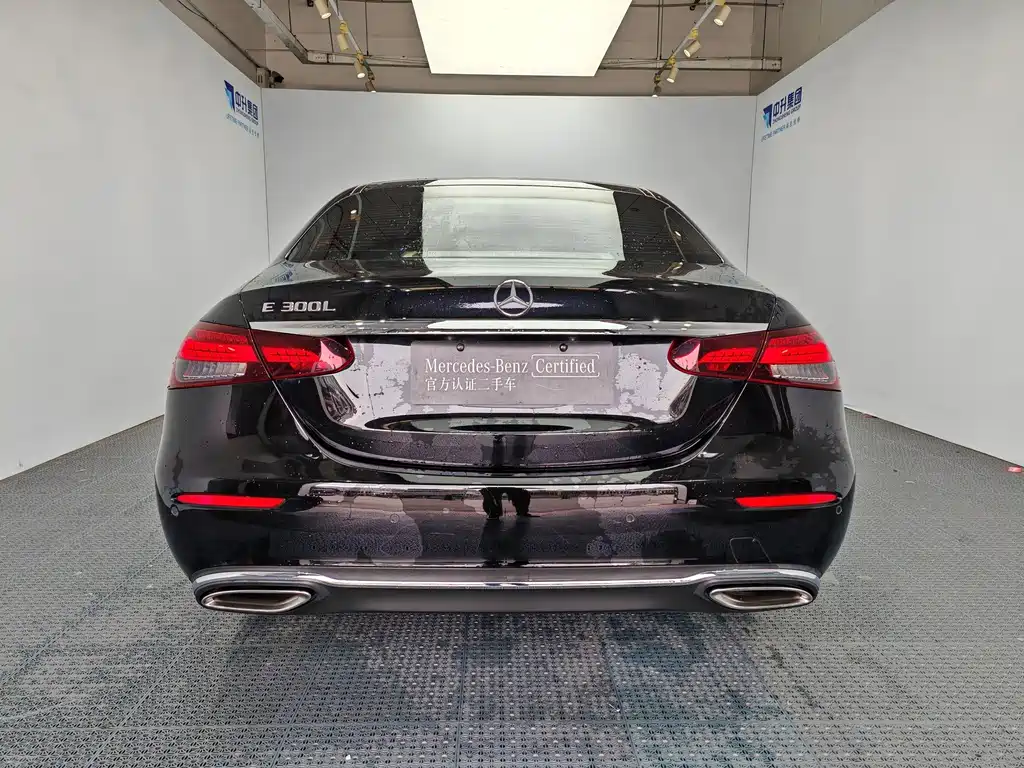 Mercedes-Benz E-Class — миниатюра 5
