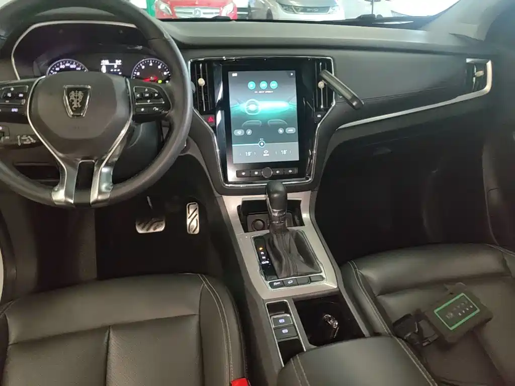 Roewe RX5 — миниатюра 13