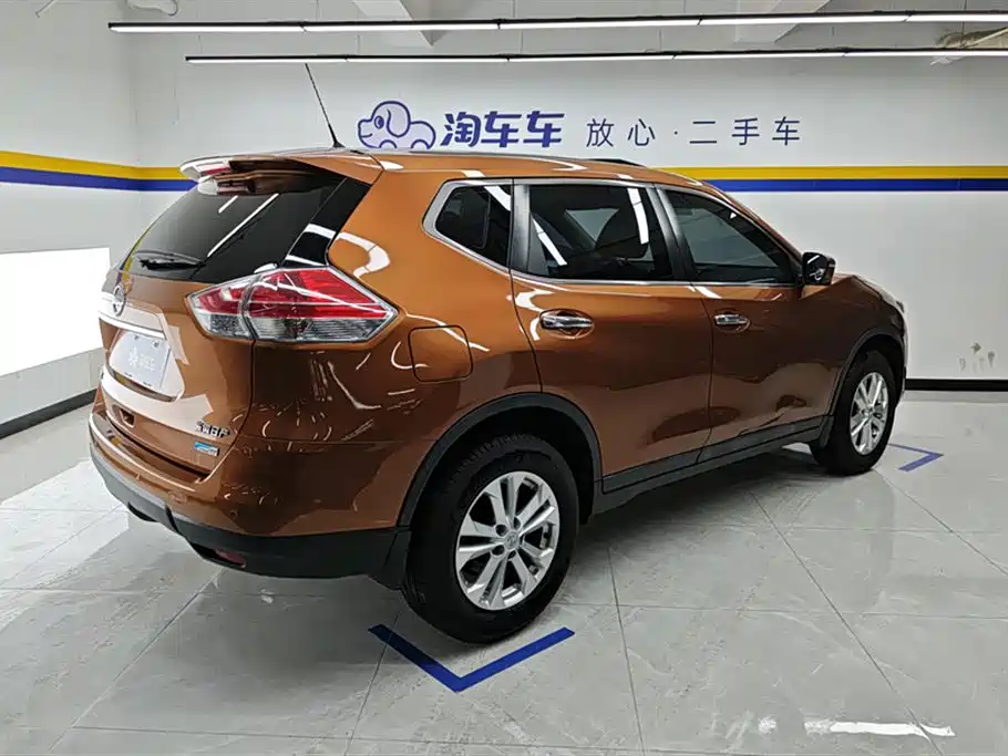 Nissan X-Trail 2014 2.0L CVT Comfort 2WD