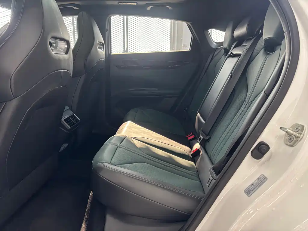 CHANGAN UNI V SMART IDD