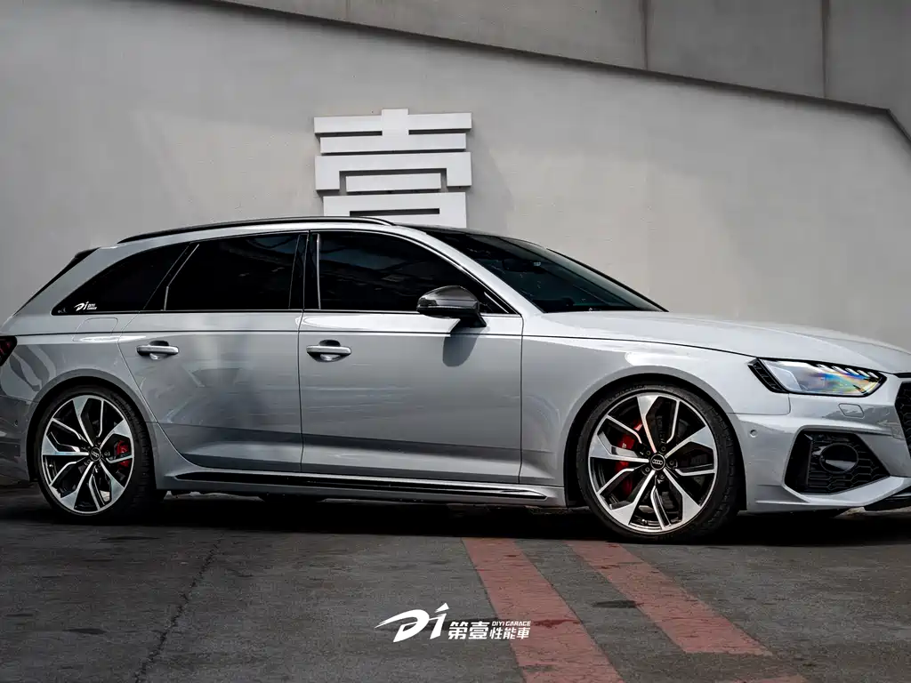 Audi RS 4 2021 RS4 Avant