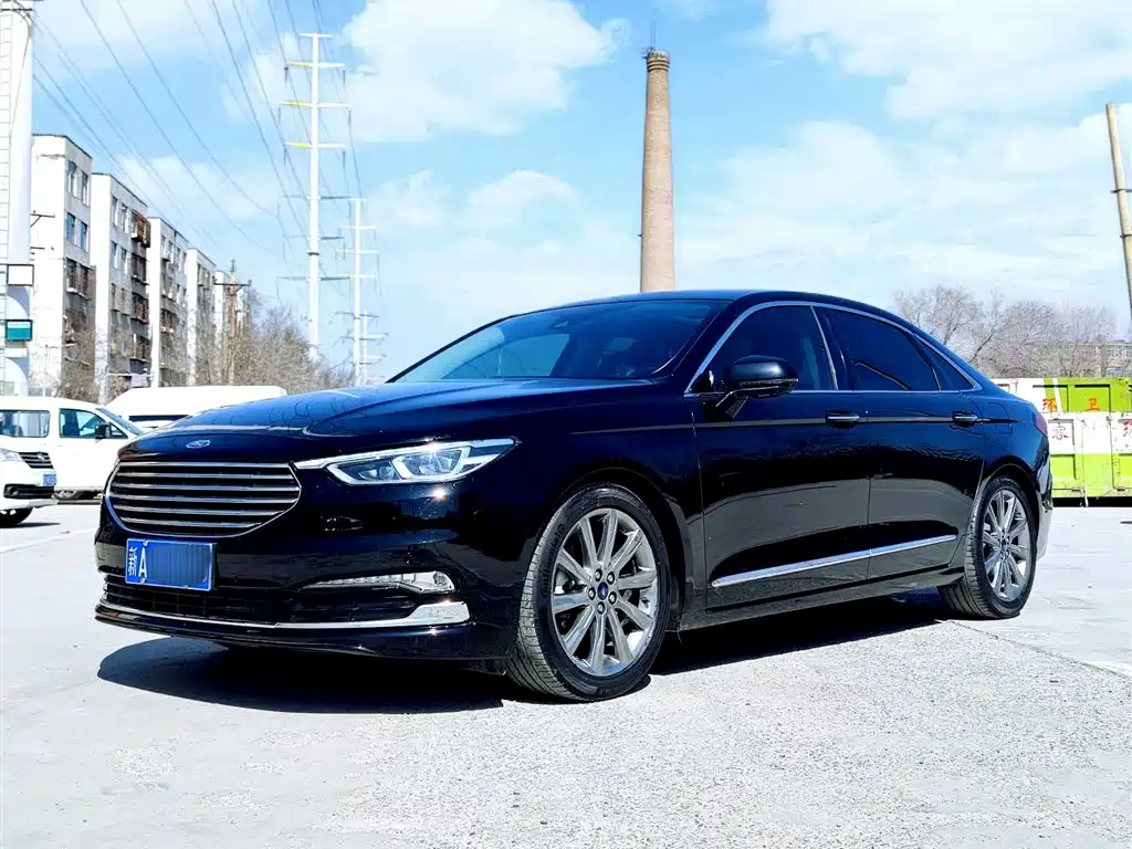 Ford Taurus 2022