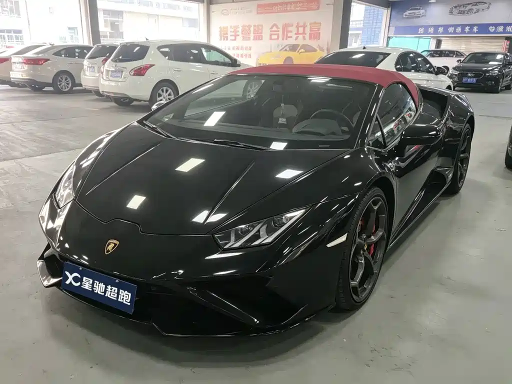 Lamborghini Huracán 2021