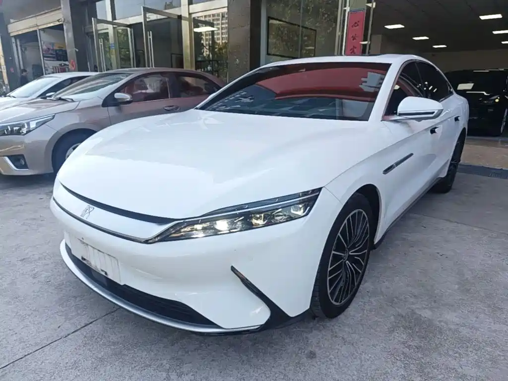 BYD Han — миниатюра 2