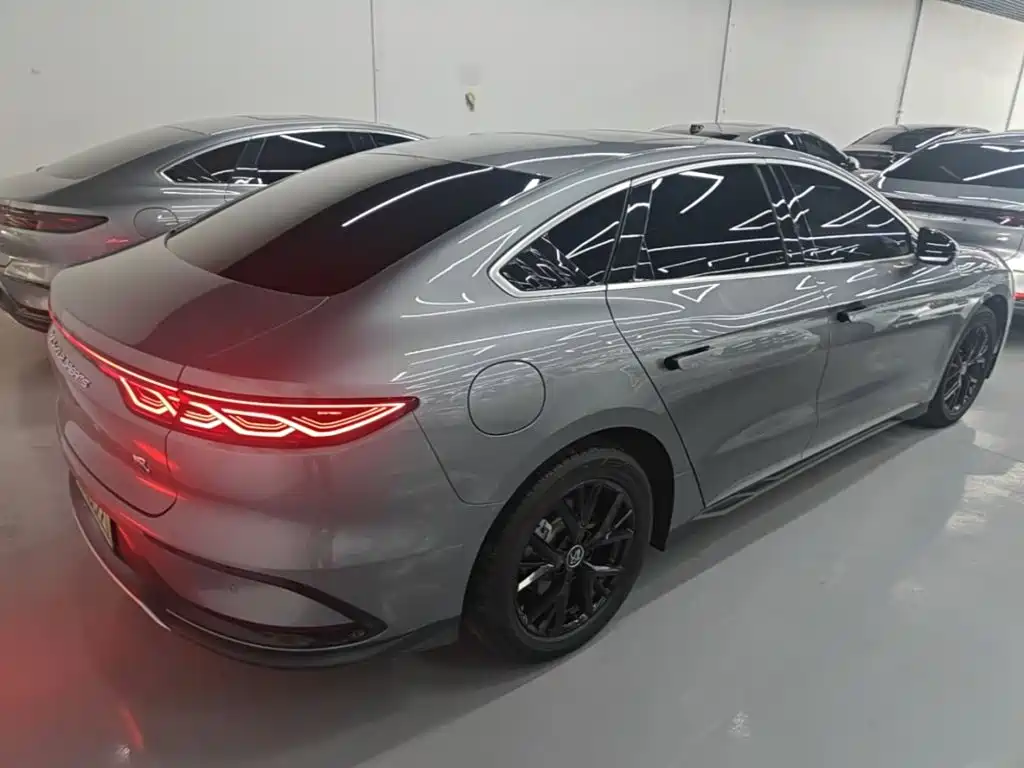 BYD Han 2023 DM-i Champion 121KM Luxury