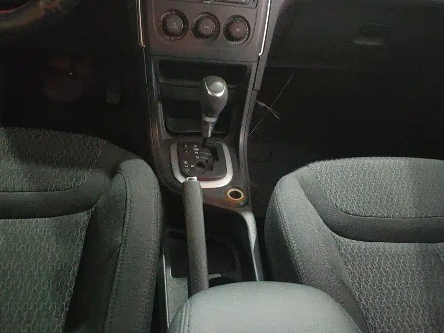 Peugeot 308 — миниатюра 16