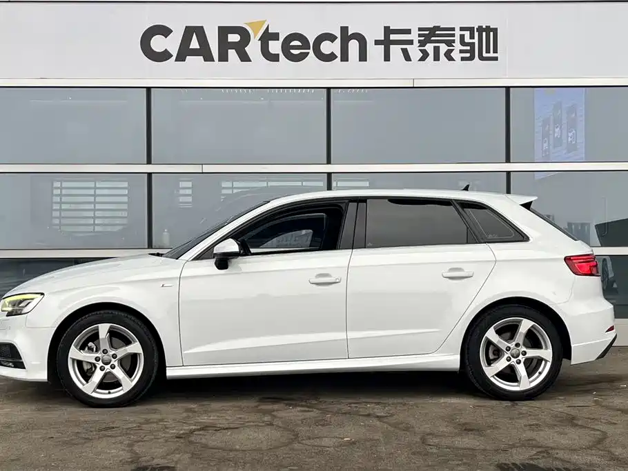 Audi A3 2019 Sportback 35 TFSI Fashion VI