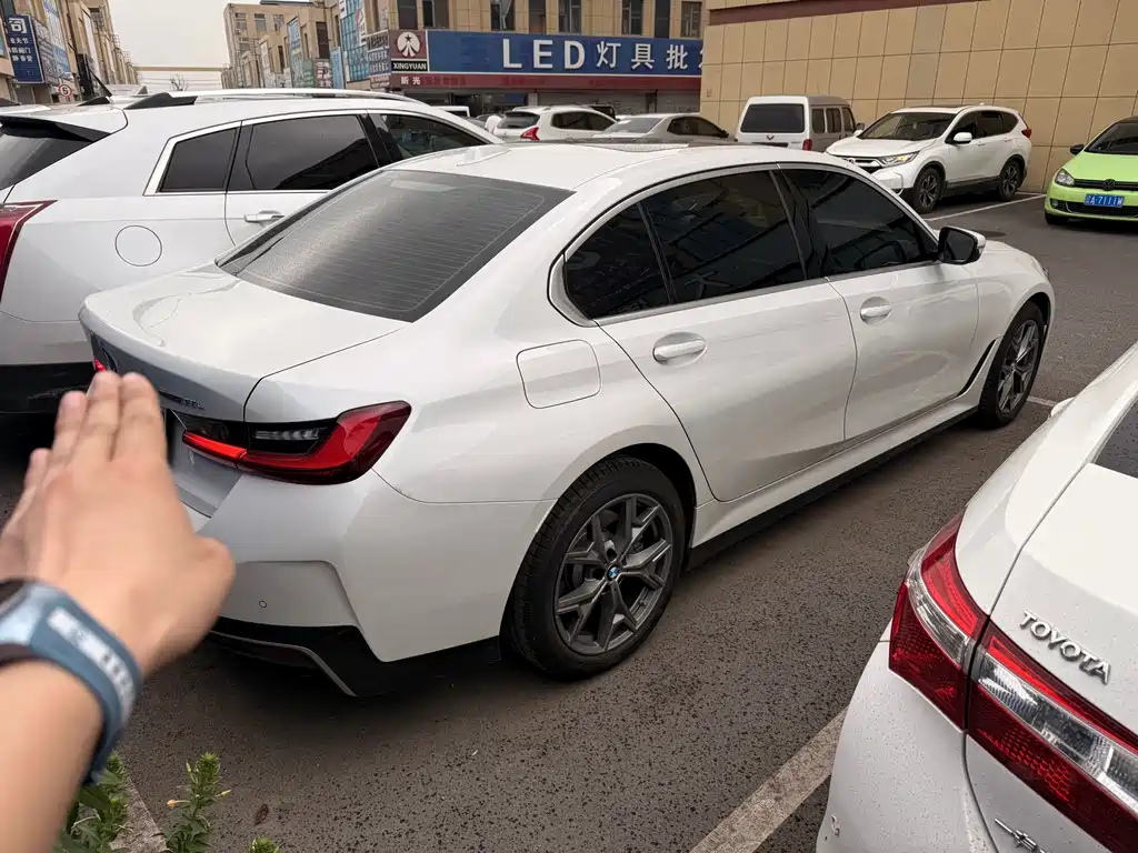 BMW i3 2026 eDrive 35L