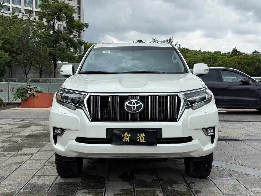 Toyota Land Cruiser Prado 2023 2.8T