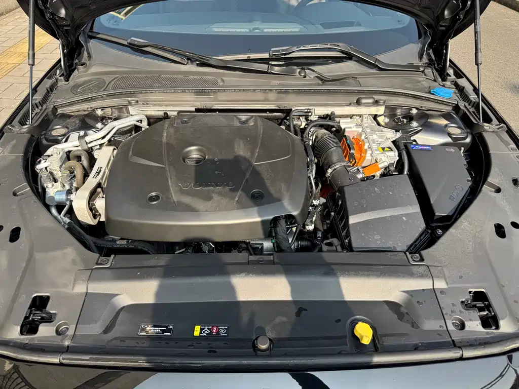 VOLVO S90 PLUG IN HYBRID