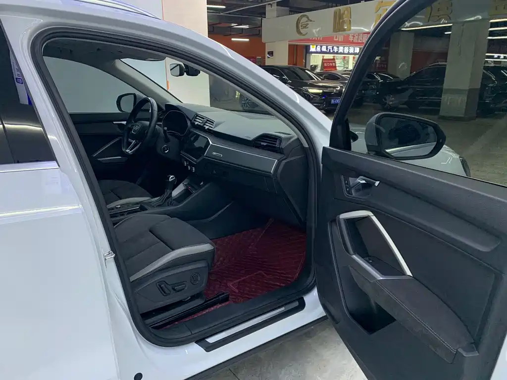 Audi Q3 — миниатюра 14