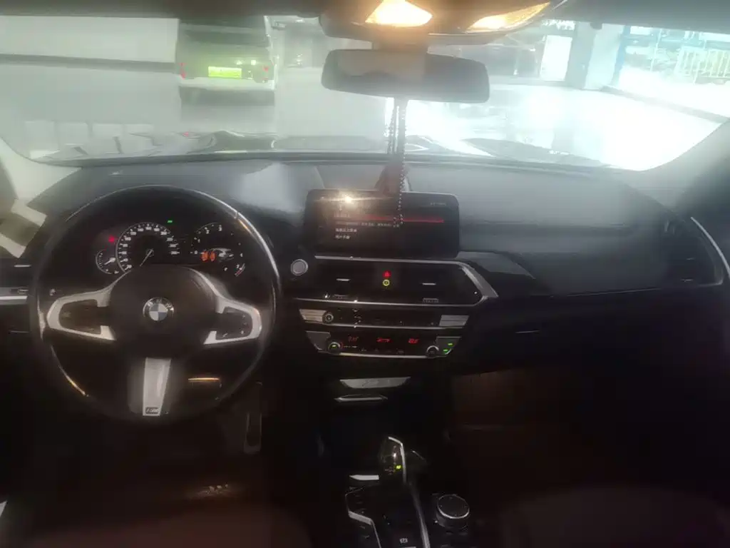 BMW X3 — миниатюра 10