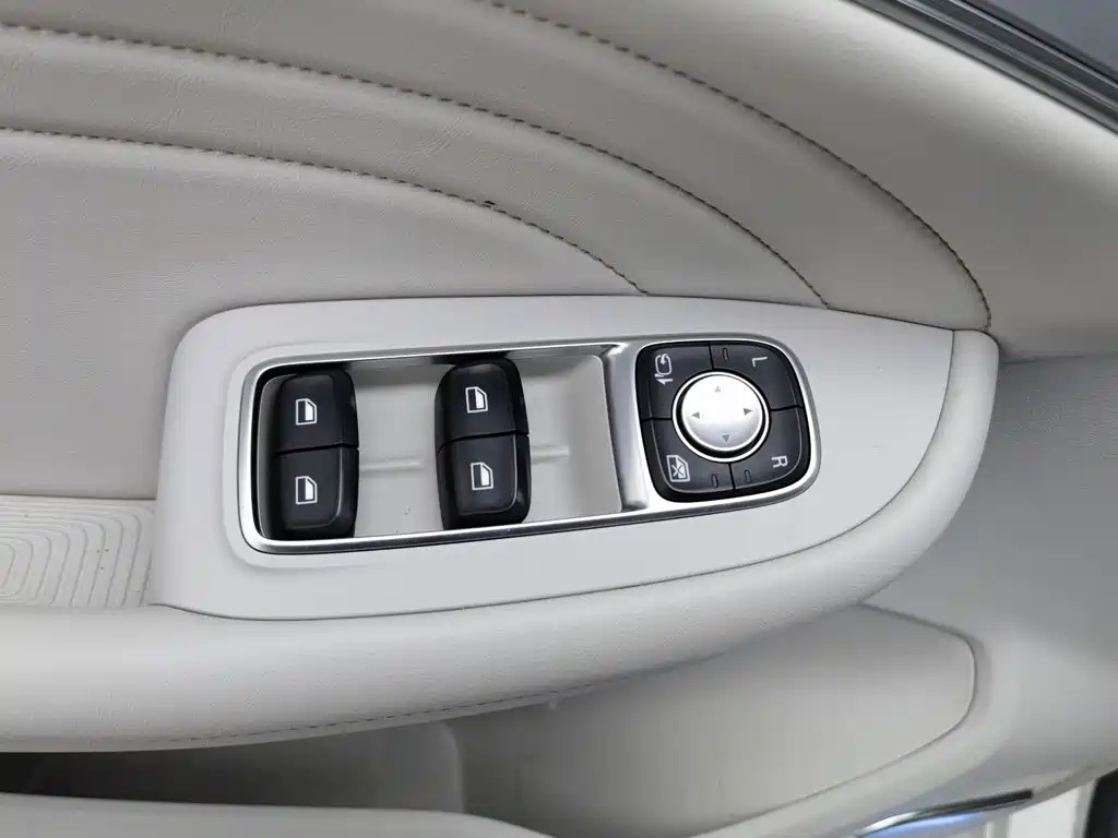 Roewe iMAX8 — миниатюра 9