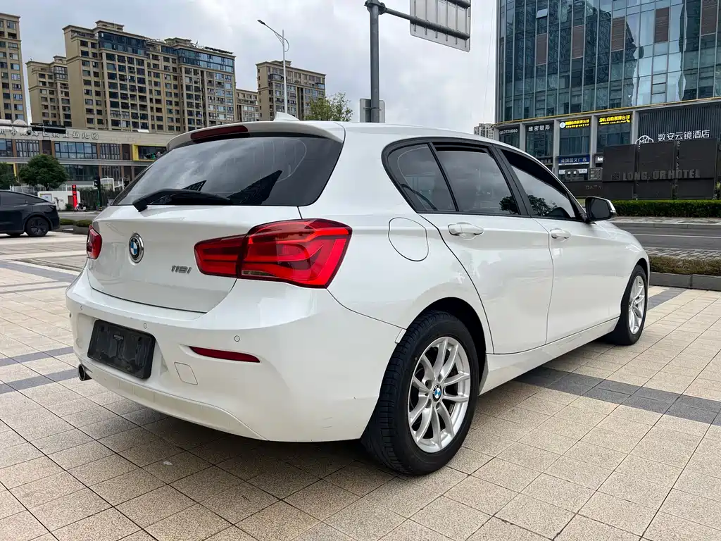 BMW 1 Series (Import) — миниатюра 17
