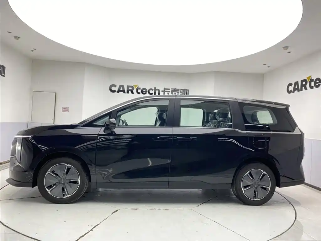 SAIC MAXUS EVERYONE 7