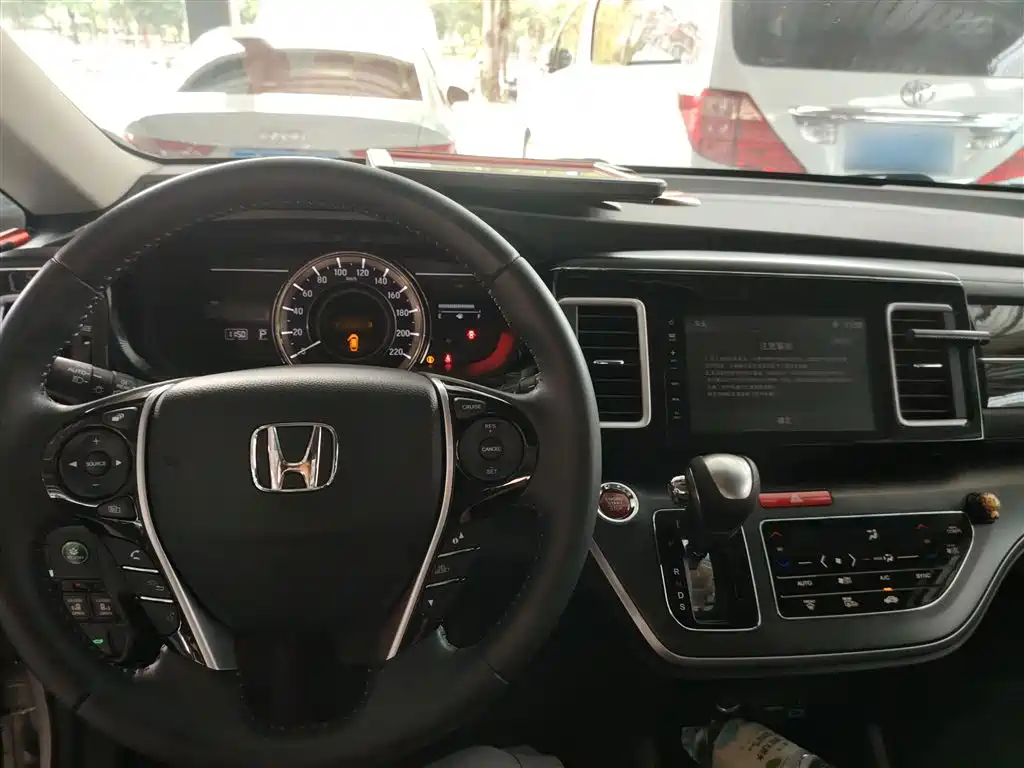 Honda Elysion 2016 2.4L Luxury