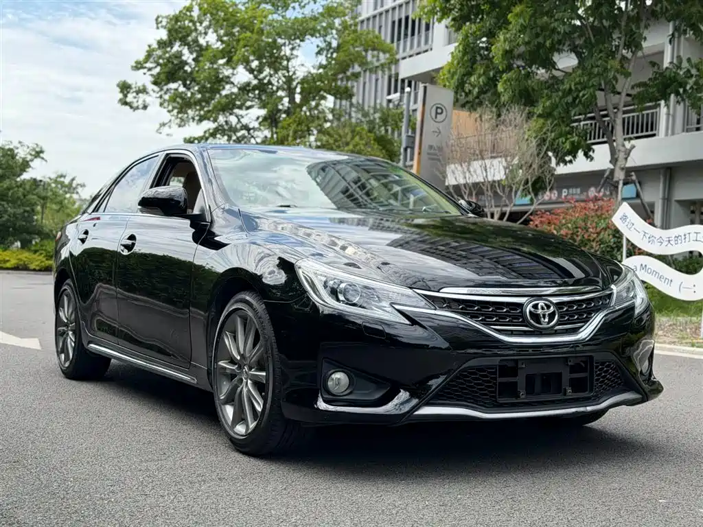 Toyota Reiz 2013 2.5V