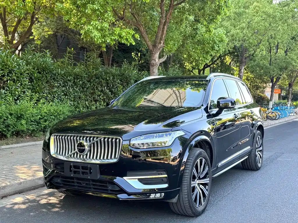 Volvo XC90 2021 B6 Luxury 7 мест