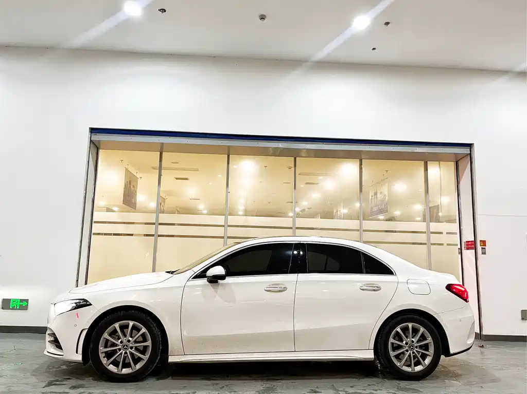 MERCEDES-BENZ A CLASS