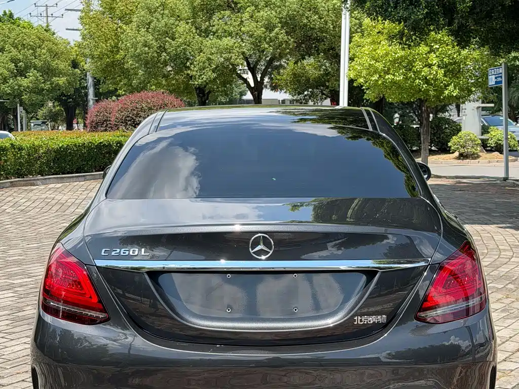 Mercedes-Benz C-Class — миниатюра 5