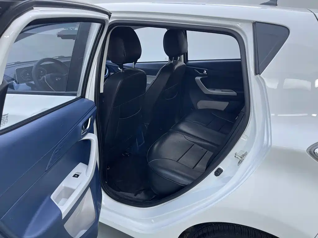 Changan Benben E-Star — миниатюра 5